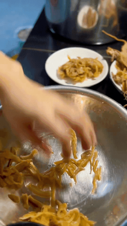 Món ăn gắn với ký ức tuổi thơ nghèo khó nhưng giờ là Món ăn gắn với ký ức tuổi thơ nghèo khó nhưng giờ là
