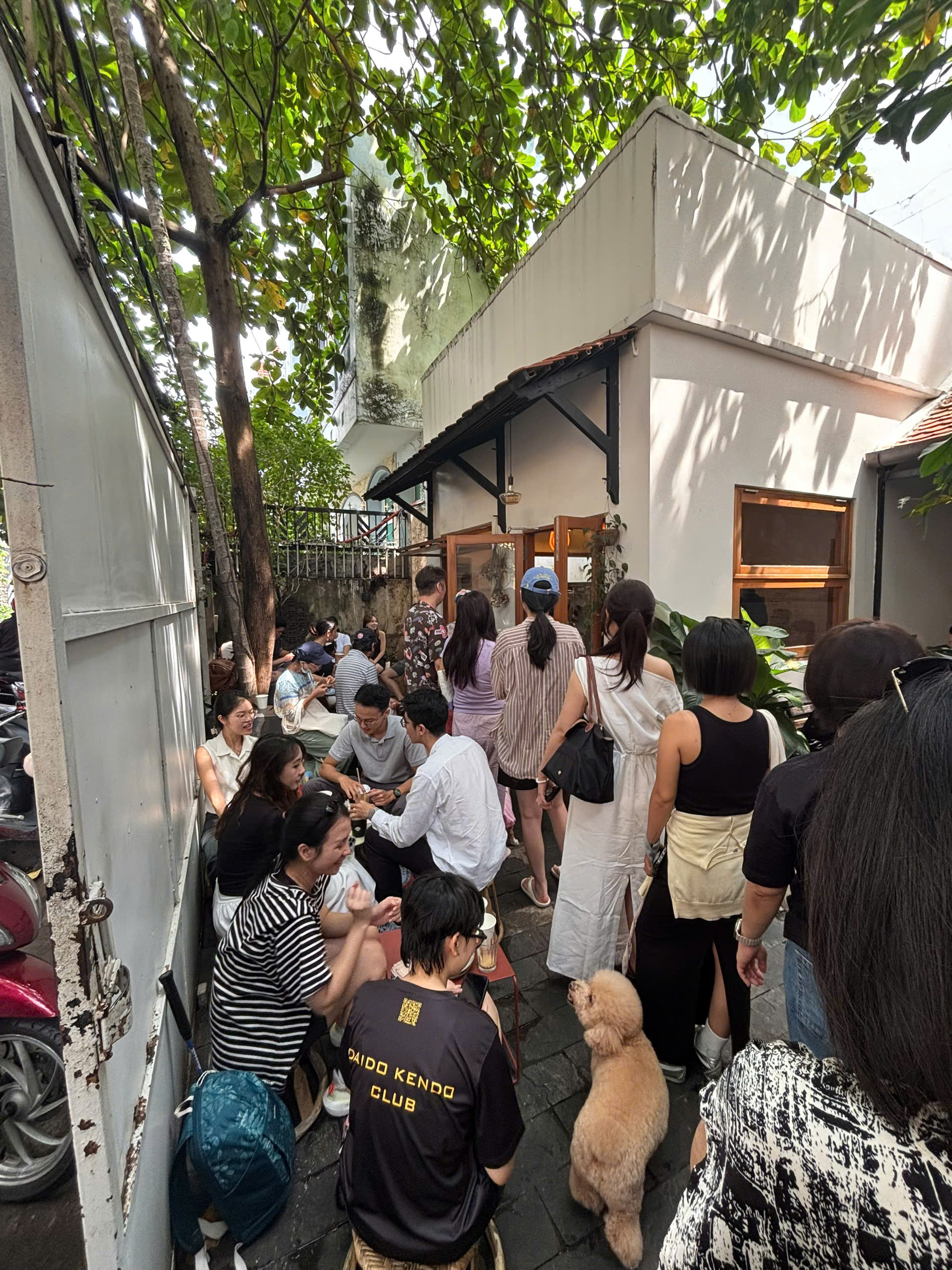 Tiệm bánh chảnh nhất Thảo Điền: Mở đúng 3 ngày, giá cao, khách đông đến nỗi WEAN LE cũng phải thất thểu ra về- Ảnh 8. Tiệm bánh chảnh nhất Thảo Điền: Mở đúng 3 ngày, giá cao, khách đông đến nỗi WEAN LE cũng phải thất thểu ra về- Ảnh 8.