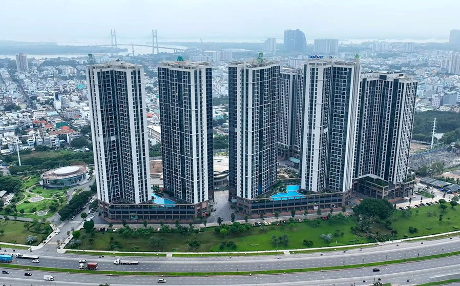 Bất động sản rớt giá trăm tỷ sau 1 tháng- Ảnh 1. Bất động sản rớt giá trăm tỷ sau 1 tháng- Ảnh 1.