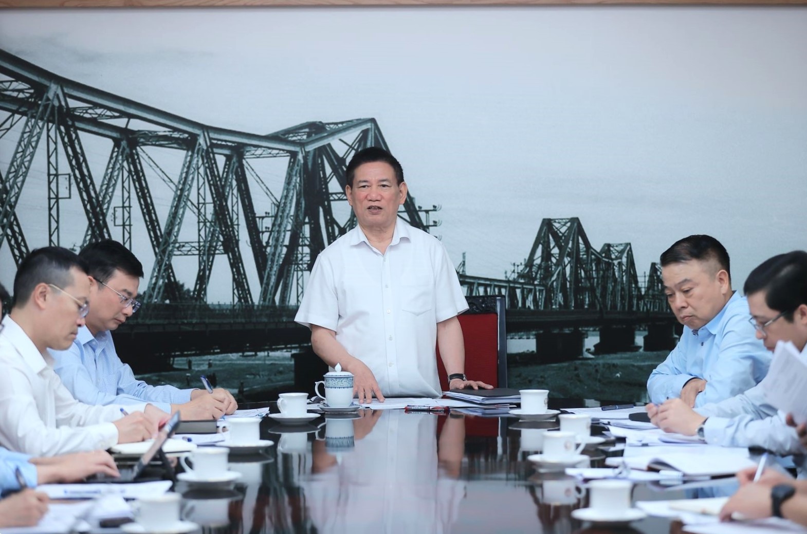 Phó Thủ tướng Hồ Đức Phớc ra chỉ đạo nóng cho Ngân hàng Nhà nước về quản lý thị trường vàng- Ảnh 1.