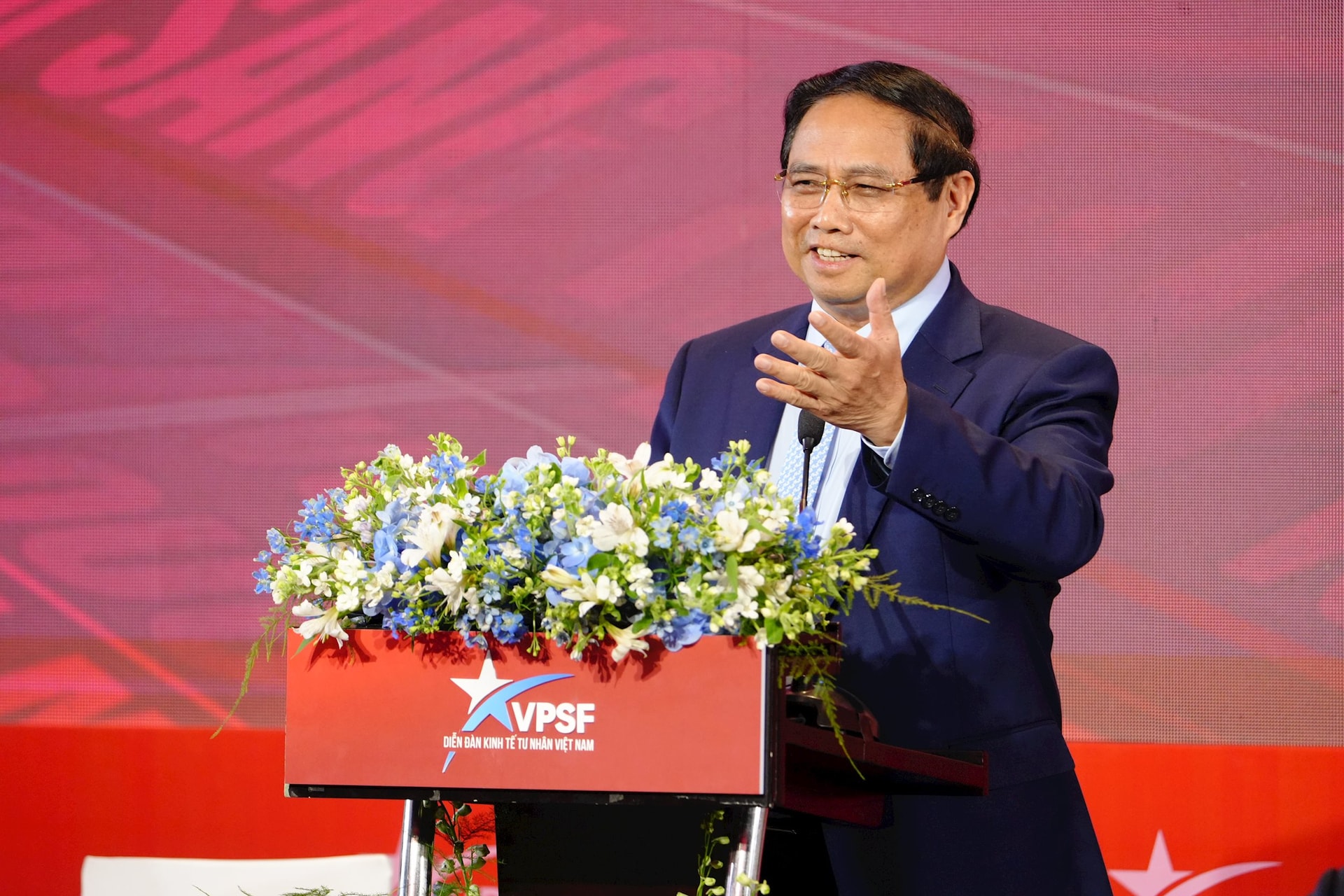 Thủ tướng khen vòm thép lớn nhất hành tinh do Đại Dũng thực hiện: Tốc độ thần tốc trong 10 tháng thay vì 2 năm, tôi rất tâm đắc và xúc động- Ảnh 1.