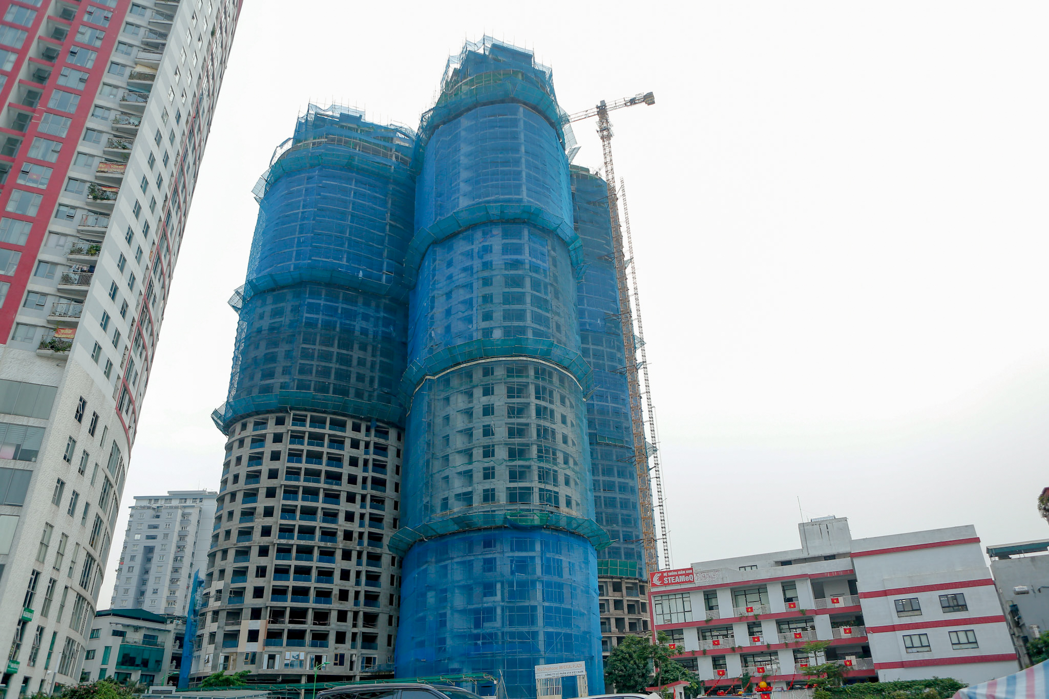 Điểm danh loạt dự án chung cư ra hàng cuối năm ở Hà Nội: Sun Group có căn hộ 200 triệu đồng/m2, Long Biên trở thành điểm sáng - Ảnh 4.