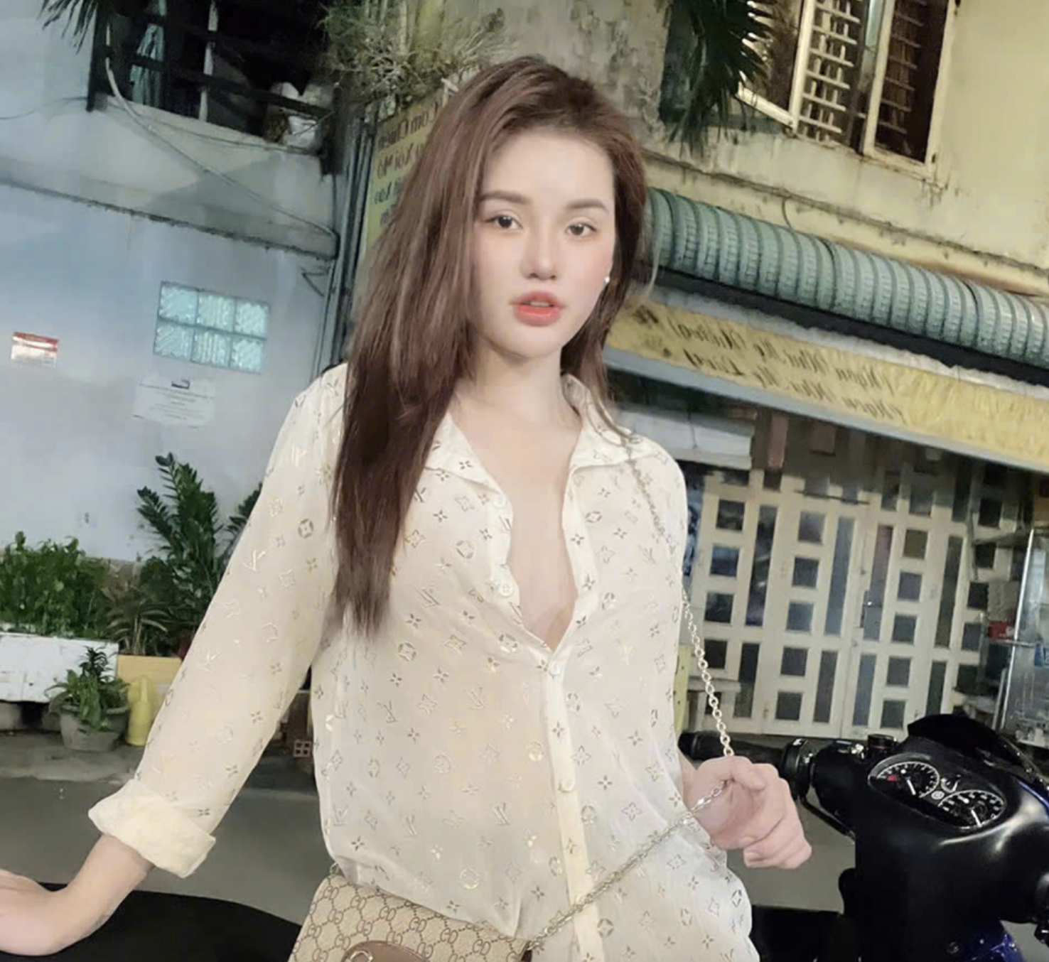 Hotgirl Ly "meo" bị Công an TP HCM truy nã, là ai?- Ảnh 1.
