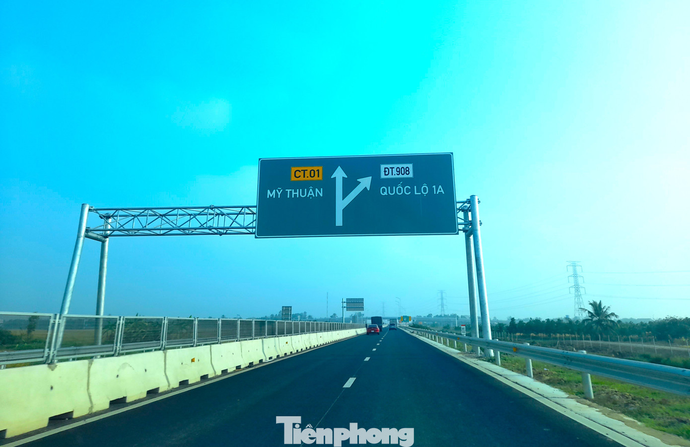 'Quên' làm đường gom cao tốc Mỹ Thuận - Cần Thơ?- Ảnh 1.