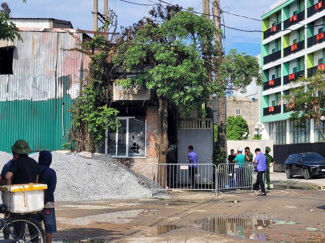 Cháy nhà ở Hà Nội, 2 vợ chồng và 2 con nhỏ tử vong- Ảnh 1.