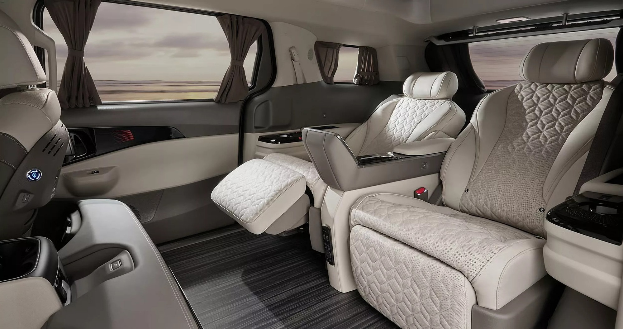Mẫu xe xa xỉ nhất của Kia vừa ra mắt - không phải một chiếc sedan hay SUV- Ảnh 8.