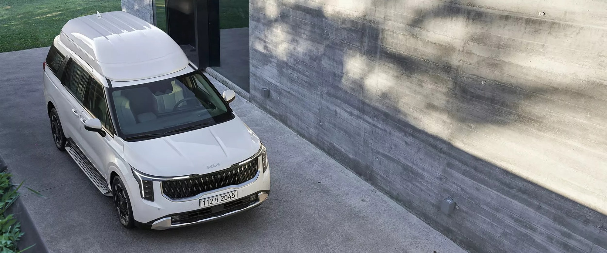 Mẫu xe xa xỉ nhất của Kia vừa ra mắt - không phải một chiếc sedan hay SUV- Ảnh 4.