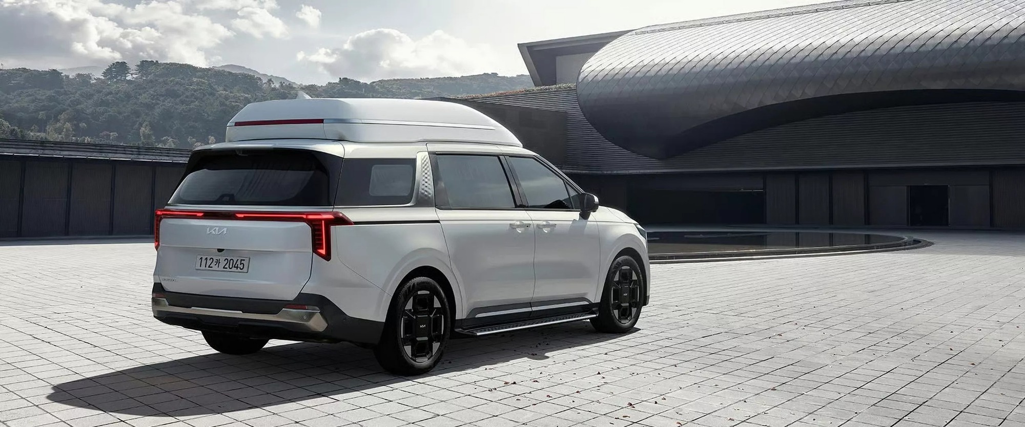 Mẫu xe xa xỉ nhất của Kia vừa ra mắt - không phải một chiếc sedan hay SUV- Ảnh 5.