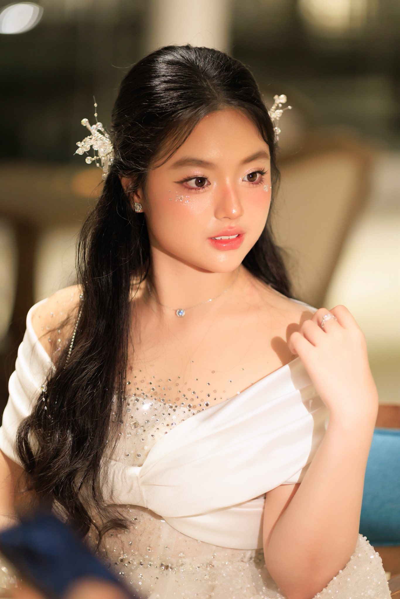 Showbiz Việt xuất hiện tiểu thư hào môn visual như Kim Tae Hee, đối thủ "một chín một mười" của Lọ Lem là đây!- Ảnh 4. Showbiz Việt xuất hiện tiểu thư hào môn visual như Kim Tae Hee, đối thủ "một chín một mười" của Lọ Lem là đây!- Ảnh 4.