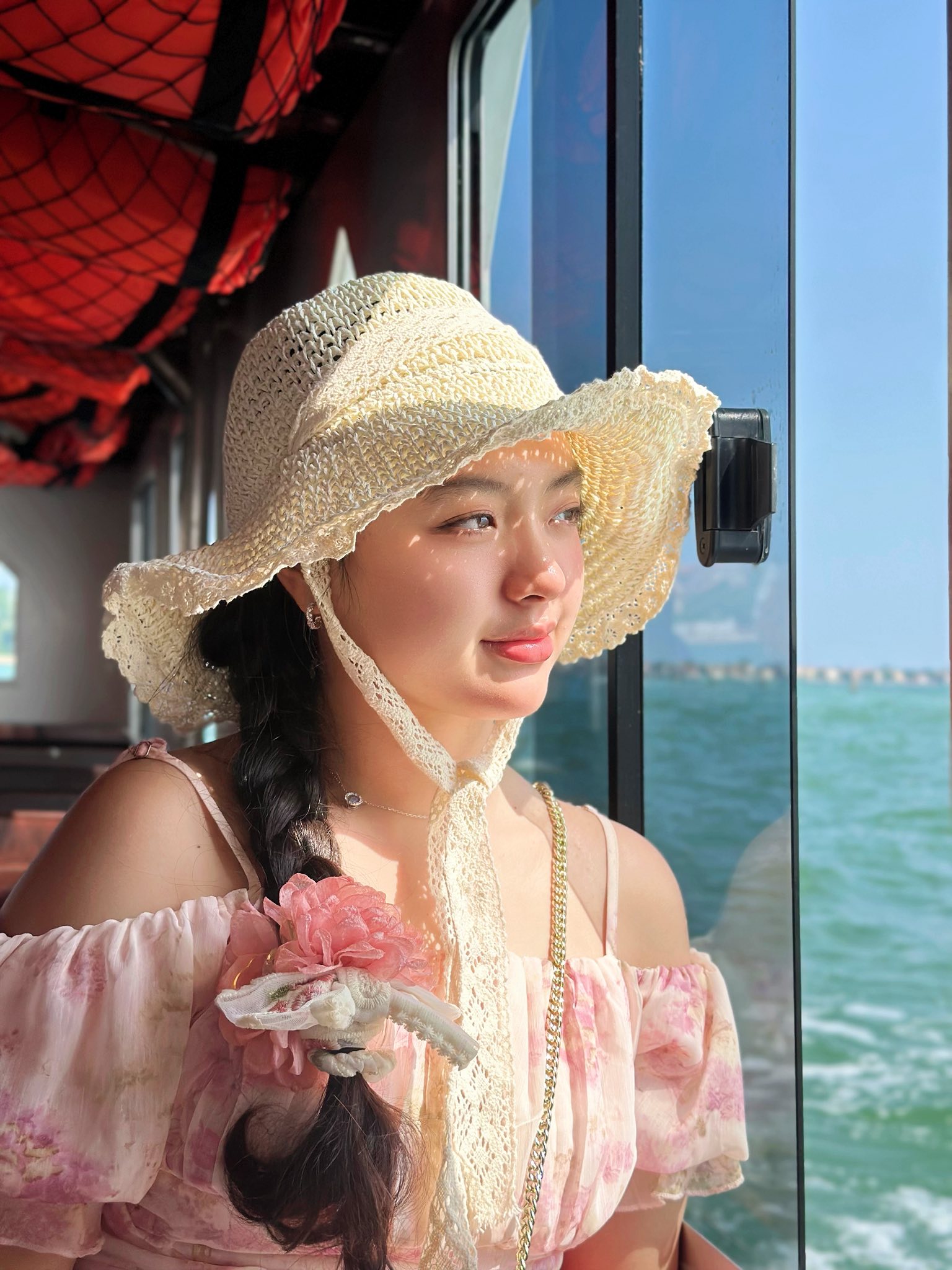 Showbiz Việt xuất hiện tiểu thư hào môn visual như Kim Tae Hee, đối thủ "một chín một mười" của Lọ Lem là đây!- Ảnh 7. Showbiz Việt xuất hiện tiểu thư hào môn visual như Kim Tae Hee, đối thủ "một chín một mười" của Lọ Lem là đây!- Ảnh 7.