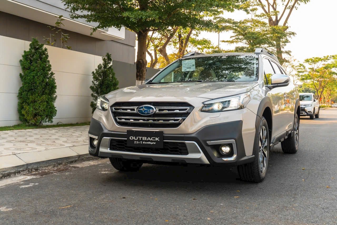 Subaru Outback giảm tới 550 triệu đồng tại đại lý: Giá thực tế chưa tới 1,6 tỷ, vẫn chỉ tương đương Palisade bản giữa dù to ngang Santa Fe- Ảnh 1.