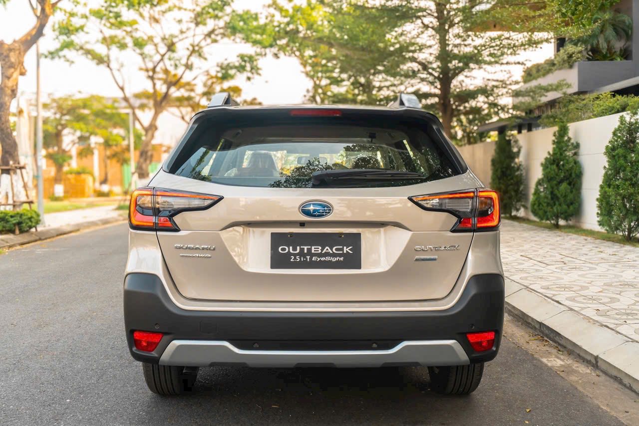 Subaru Outback giảm tới 550 triệu đồng tại đại lý: Giá thực tế chưa tới 1,6 tỷ, vẫn chỉ tương đương Palisade bản giữa dù to ngang Santa Fe- Ảnh 3.