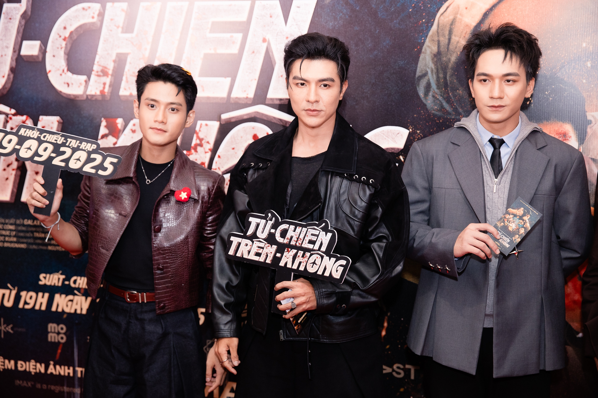 Nam chính Mưa Đỏ lần đầu chạm mặt người yêu cũ tại sự kiện, lộ thái độ khiến cả cõi mạng tiếc đứt ruột- Ảnh 1. Nam chính Mưa Đỏ lần đầu chạm mặt người yêu cũ tại sự kiện, lộ thái độ khiến cả cõi mạng tiếc đứt ruột- Ảnh 1.