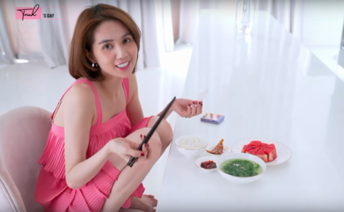 Một món ăn khó tin ở miền Tây được Ngọc Trinh liên tục lăng xê: Nghe lần đầu thấy lạ nhưng ăn thử lại "nghiện"- Ảnh 2. Một món ăn khó tin ở miền Tây được Ngọc Trinh liên tục lăng xê: Nghe lần đầu thấy lạ nhưng ăn thử lại "nghiện"- Ảnh 2.