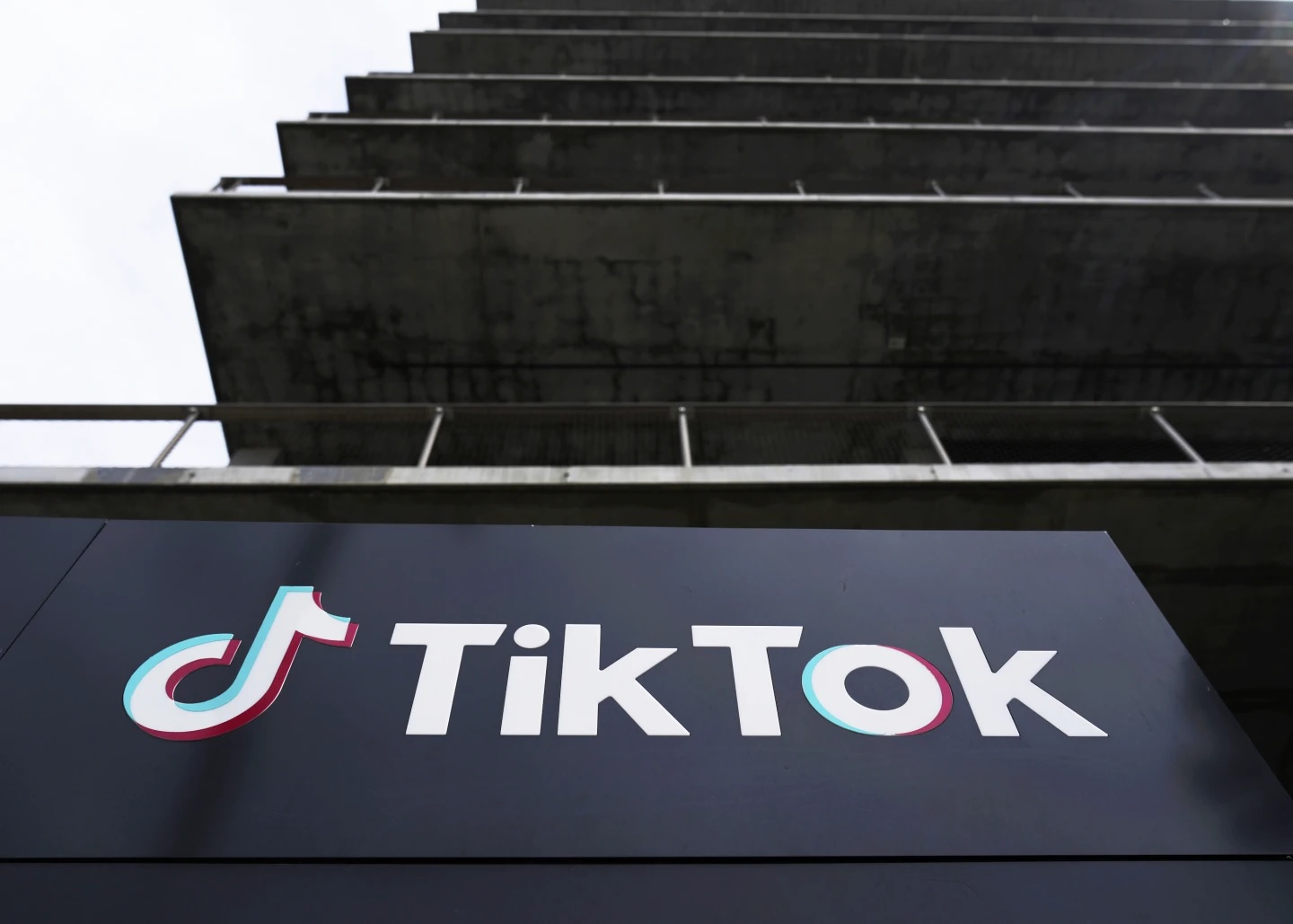 Mỹ đạt thỏa thuận khung với Trung Quốc về việc mua lại TikTok- Ảnh 1. Mỹ đạt thỏa thuận khung với Trung Quốc về việc mua lại TikTok- Ảnh 1.