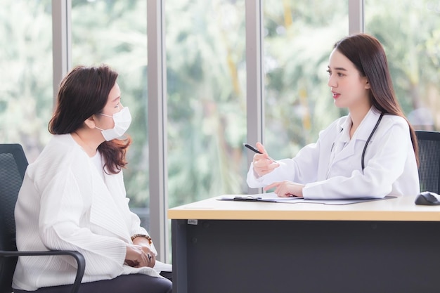 Uống nước mật ong mỗi ngày, nửa năm sau người phụ nữ đi khám, nhận kết quả bất ngờ- Ảnh 2.