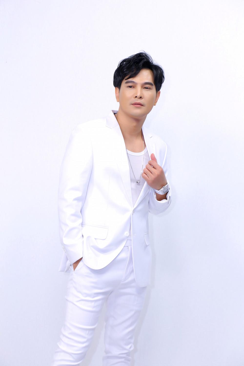 Ca sĩ đắt show hàng đầu miền Tây: Có biệt phủ 4.000m2 to nhất nhì An Giang, đổi xe xoành xoạch hơn 20 lần- Ảnh 3.