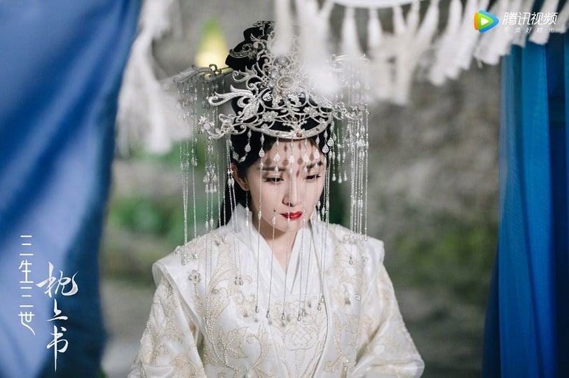 10 tân nương đẹp nhất Trung Quốc: Địch Lệ Nhiệt Ba xếp sau Dương Tử, hạng 1 nhan sắc thách thức cả showbiz- Ảnh 19. 10 tân nương đẹp nhất Trung Quốc: Địch Lệ Nhiệt Ba xếp sau Dương Tử, hạng 1 nhan sắc thách thức cả showbiz- Ảnh 19.