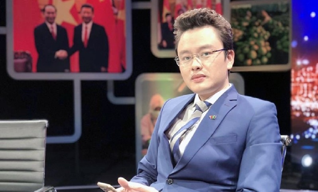 BTV điển trai VTV nói một điều quan trọng khi dẫn Thời sự- Ảnh 2. BTV điển trai VTV nói một điều quan trọng khi dẫn Thời sự- Ảnh 2.