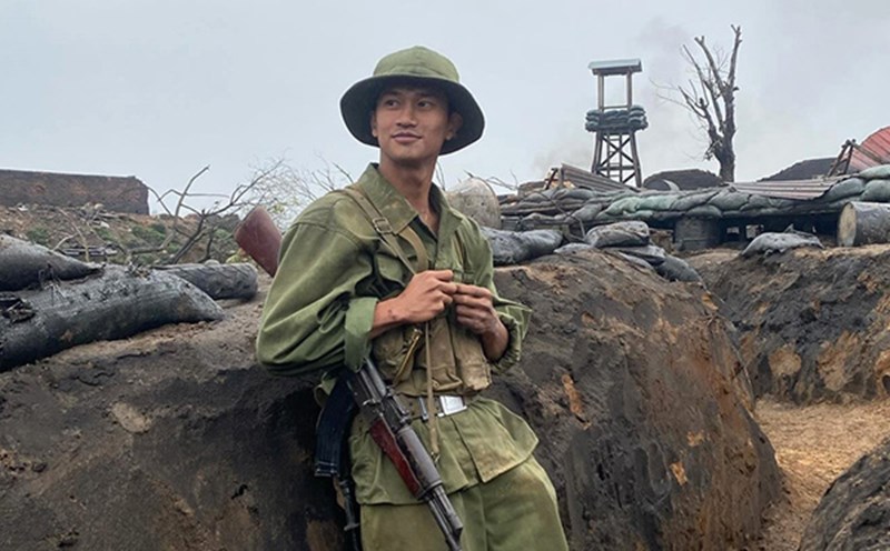 Nam diễn viên từ chối đóng Mưa Đỏ vì không có tiền mua vé máy bay, giờ thành ngôi sao triệu view làm gì cũng hot- Ảnh 6. Nam diễn viên từ chối đóng Mưa Đỏ vì không có tiền mua vé máy bay, giờ thành ngôi sao triệu view làm gì cũng hot- Ảnh 6.