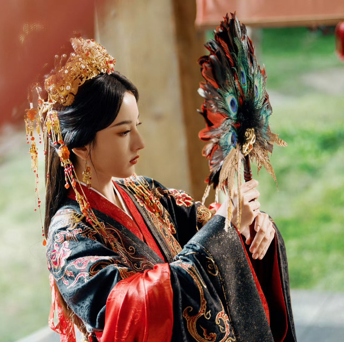 10 tân nương đẹp nhất Trung Quốc: Địch Lệ Nhiệt Ba xếp sau Dương Tử, hạng 1 nhan sắc thách thức cả showbiz- Ảnh 14. 10 tân nương đẹp nhất Trung Quốc: Địch Lệ Nhiệt Ba xếp sau Dương Tử, hạng 1 nhan sắc thách thức cả showbiz- Ảnh 14.