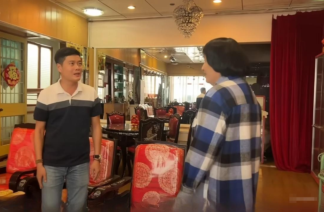 “Ông hoàng cải lương” Việt Nam: Nhà mặt tiền trung tâm quận 3, U80 được vợ 3 chăm như chăm trẻ- Ảnh 4.