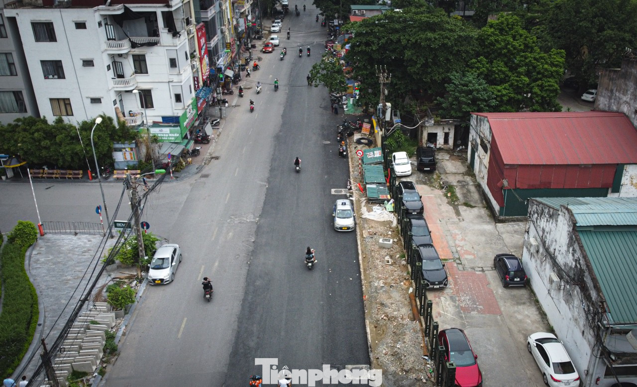 Hàng loạt nhà 'siêu mỏng, siêu méo' trên đường Nguyễn Tuân mở rộng sẽ được xử lý như thế nào?- Ảnh 2.