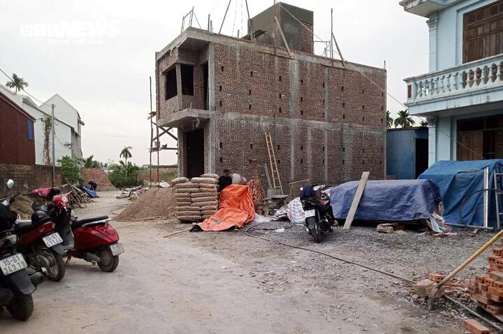 Tình tiết bất ngờ vụ xây nhà nhầm trên đất người khác: Bị đơn kháng cáo, không trả đất- Ảnh 2.