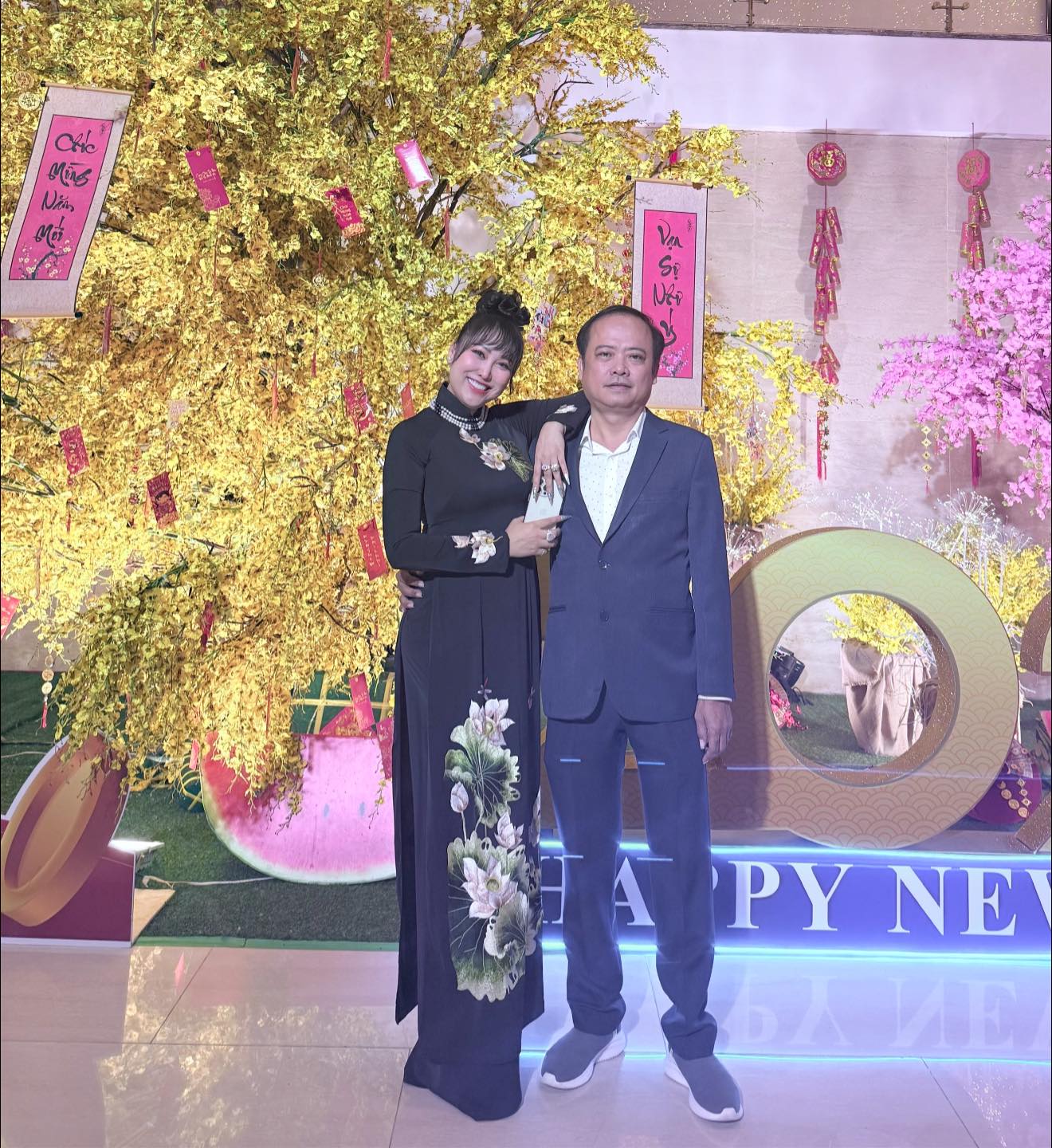 Nữ nghệ sĩ sắp lấy chồng lần 3: Là phó viện trưởng, mẹ đơn thân U45 vẫn được đại gia yêu say đắm- Ảnh 6.
