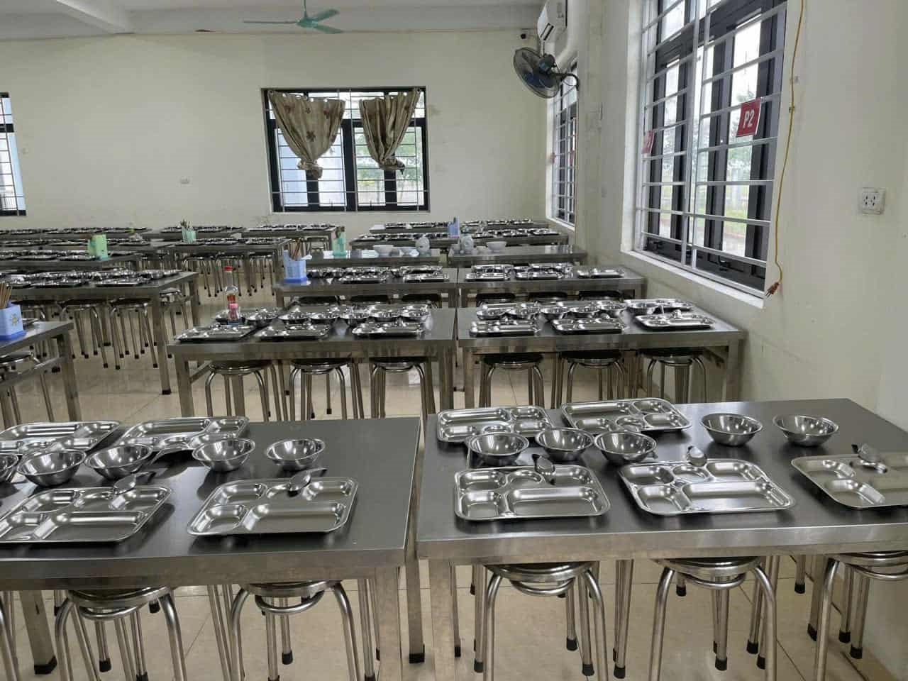 Xuýt xoa trước suất cơm SIÊU NGON tại 1 trường công lập ở Hà Nội: Thích nhất là phụ huynh được đến giám sát bếp ăn hàng tuần!- Ảnh 6.