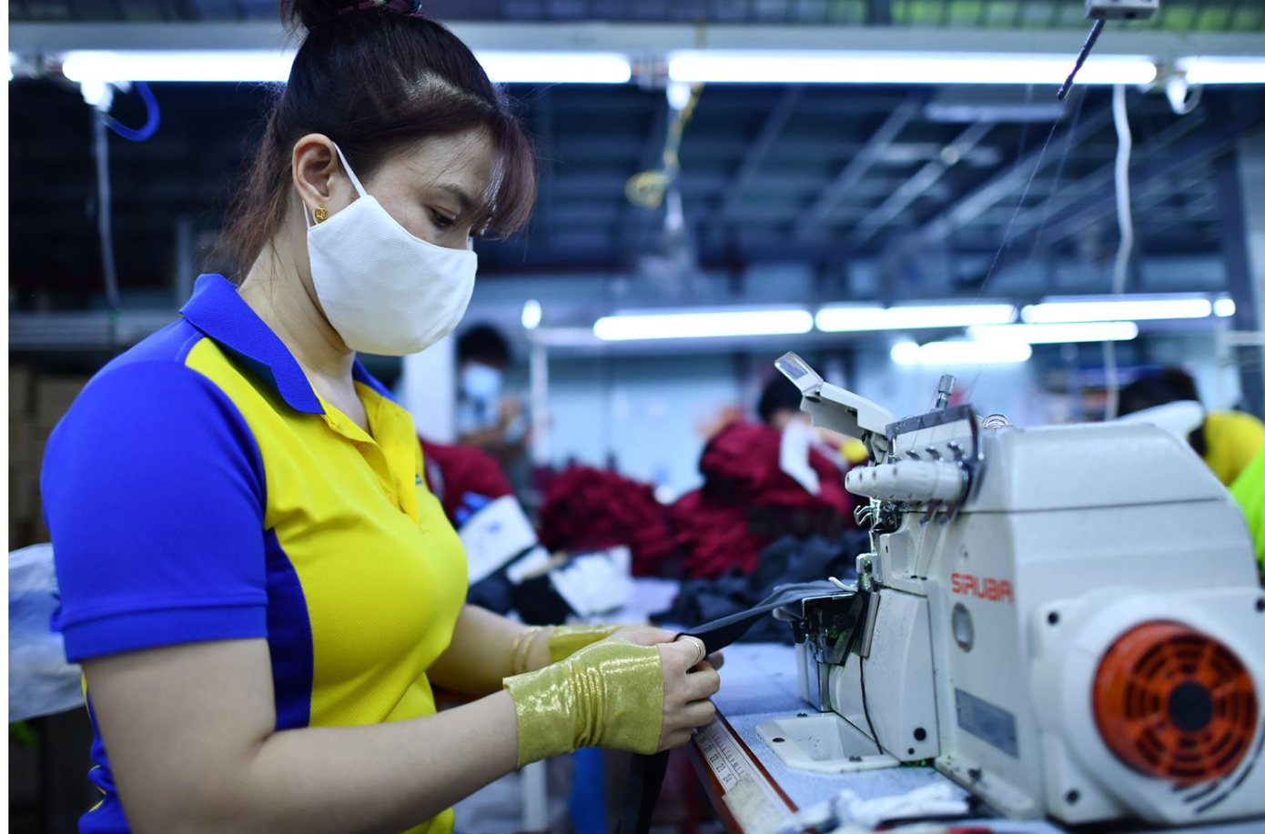 Bộ Nội vụ đề xuất giờ làm việc trong ngày, tiền làm thêm dịp lễ, Tết- Ảnh 1.