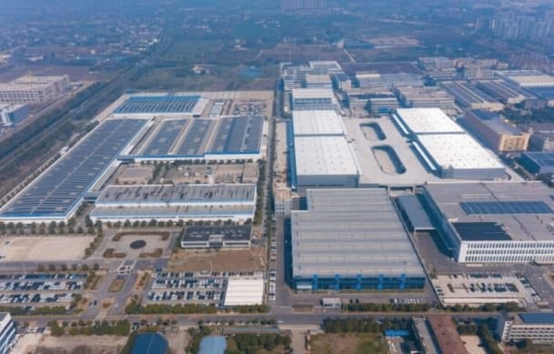 Lại thêm 1 hãng xe điện Trung Quốc sụp đổ: Nợ xấu 1,4 tỷ USD, doanh thu 'bốc hơi' 98%, nhân viên bị nợ lương đồng loạt biểu tình- Ảnh 1.