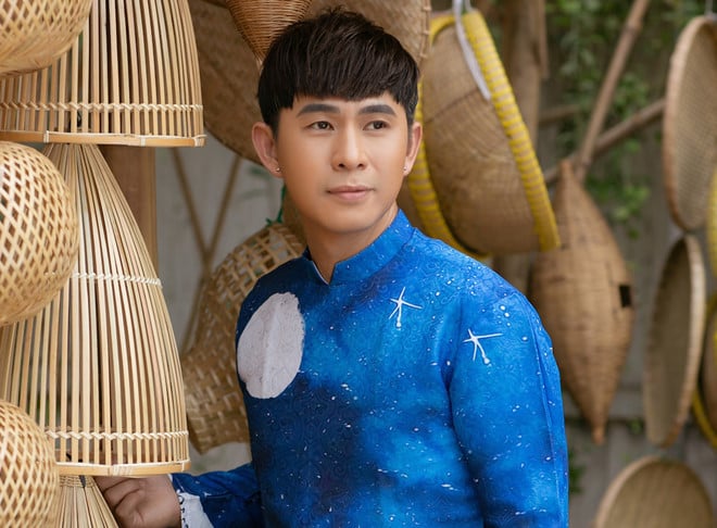 "Ông vua miền Tây" từng đem bao tải đi đựng tiền cát-xê, điêu đứng vì tài sản tiêu tan do chơi chứng khoán- Ảnh 2. "Ông vua miền Tây" từng đem bao tải đi đựng tiền cát-xê, điêu đứng vì tài sản tiêu tan do chơi chứng khoán- Ảnh 2.