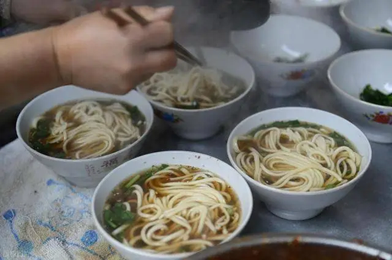 Vì sao bữa sáng không nên ăn mì? Không …