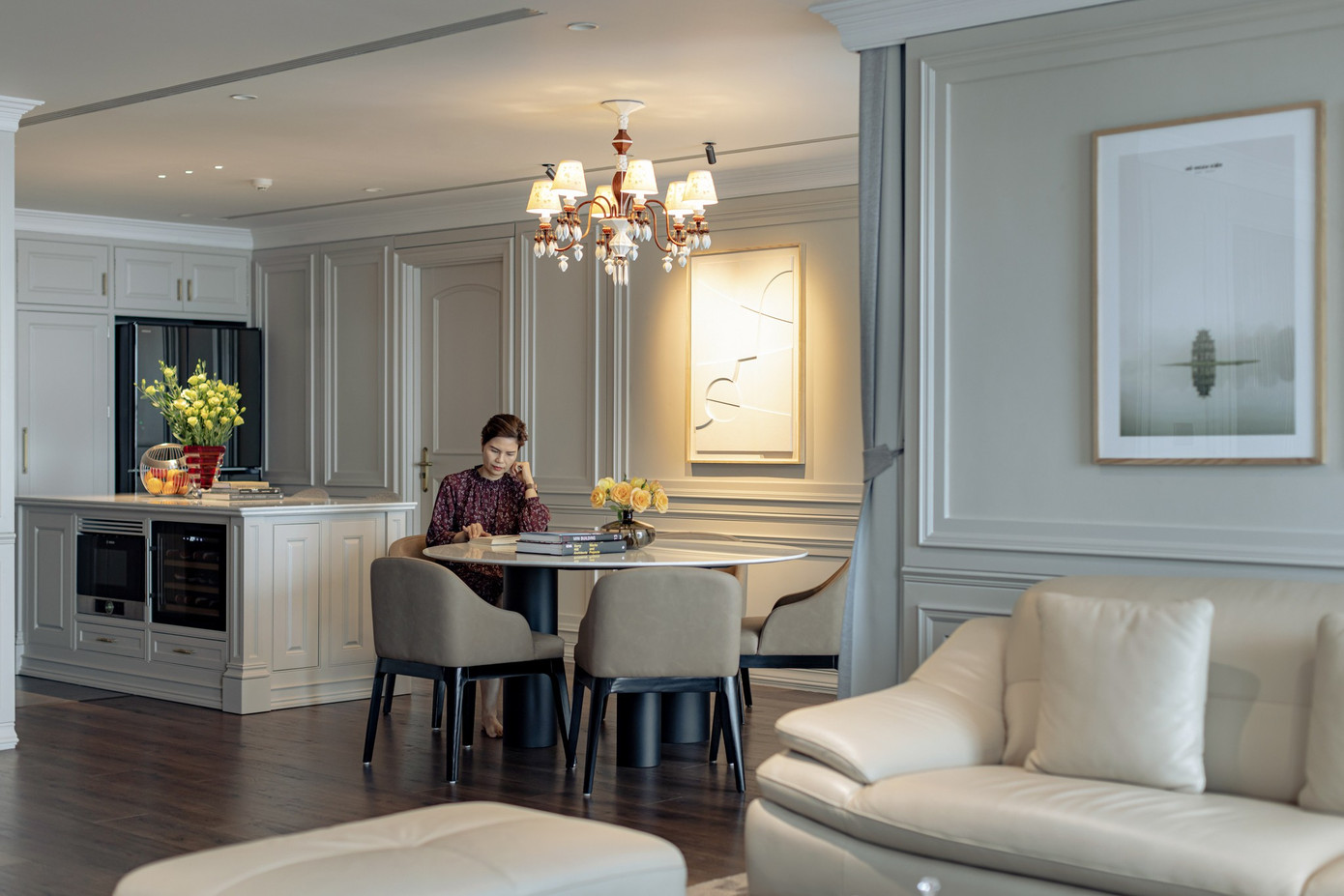 Quá trình biến đổi Penthouse từ phong cách Tân cổ điển sang hiện đại- Ảnh 8. Quá trình biến đổi Penthouse từ phong cách Tân cổ điển sang hiện đại- Ảnh 8.