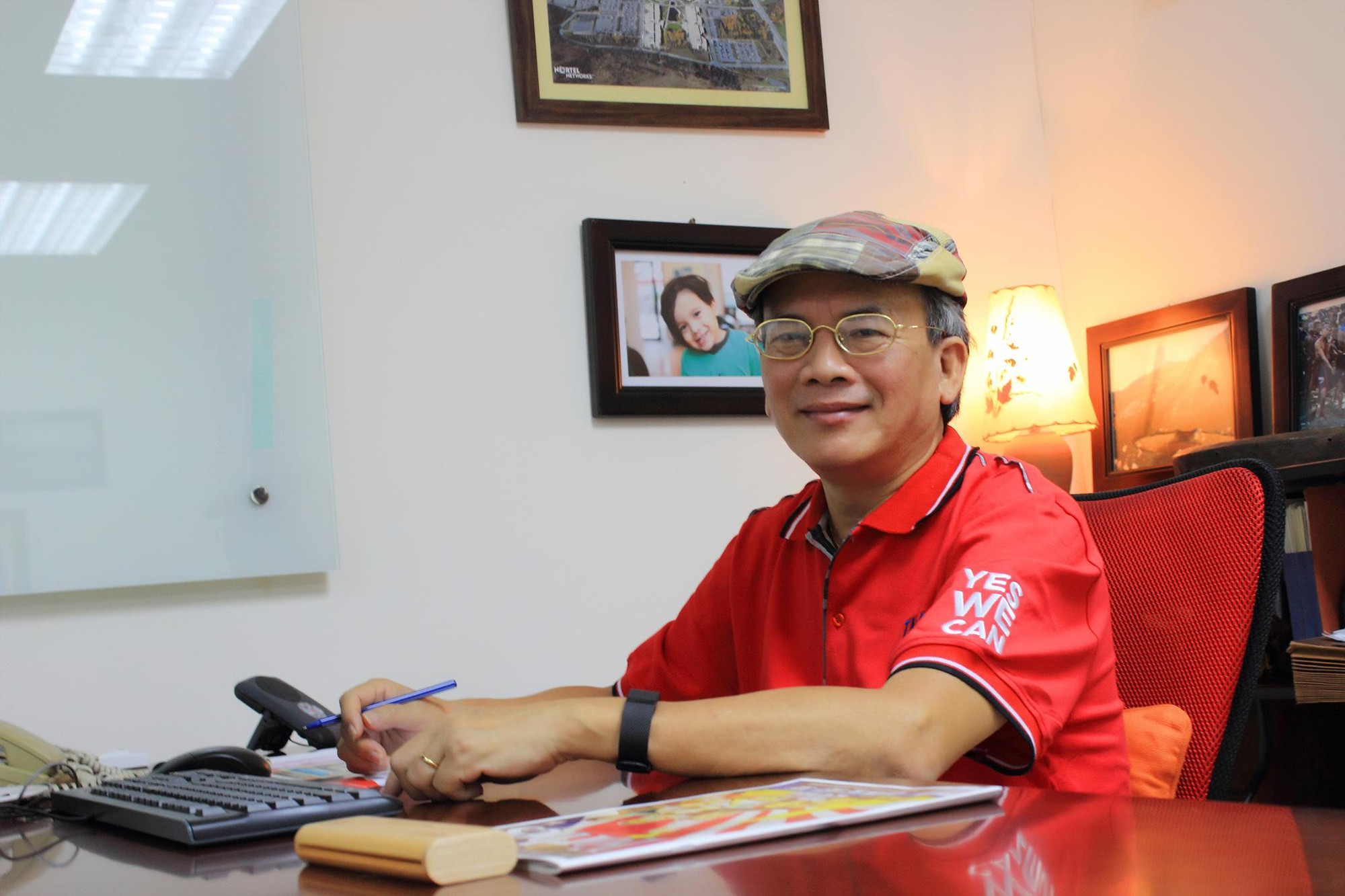 Dấu chân 2 'đoàn quân' hồi hương xây dựng kinh tế Việt Nam: Người từ Đông Âu dựng 'móng và cột', người từ Bắc Mỹ xây 'mái và nội thất số'- Ảnh 9. Dấu chân 2 'đoàn quân' hồi hương xây dựng kinh tế Việt Nam: Người từ Đông Âu dựng 'móng và cột', người từ Bắc Mỹ xây 'mái và nội thất số'- Ảnh 9.