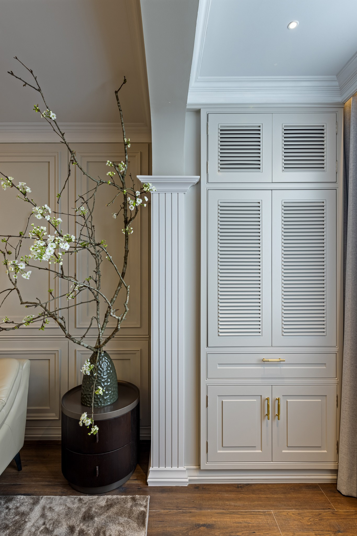 Quá trình biến đổi Penthouse từ phong cách Tân cổ điển sang hiện đại- Ảnh 10. Quá trình biến đổi Penthouse từ phong cách Tân cổ điển sang hiện đại- Ảnh 10.
