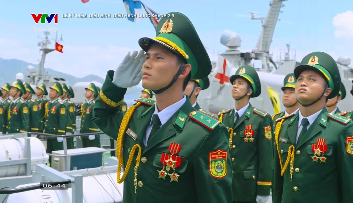 Lê Hoàng Hiệp, Ngô Lâm Phương, Phùng Thế Văn cùng những "trai tài, gái giỏi" lên TV sáng nay: Cap vội mà đẹp cỡ này...- Ảnh 9.