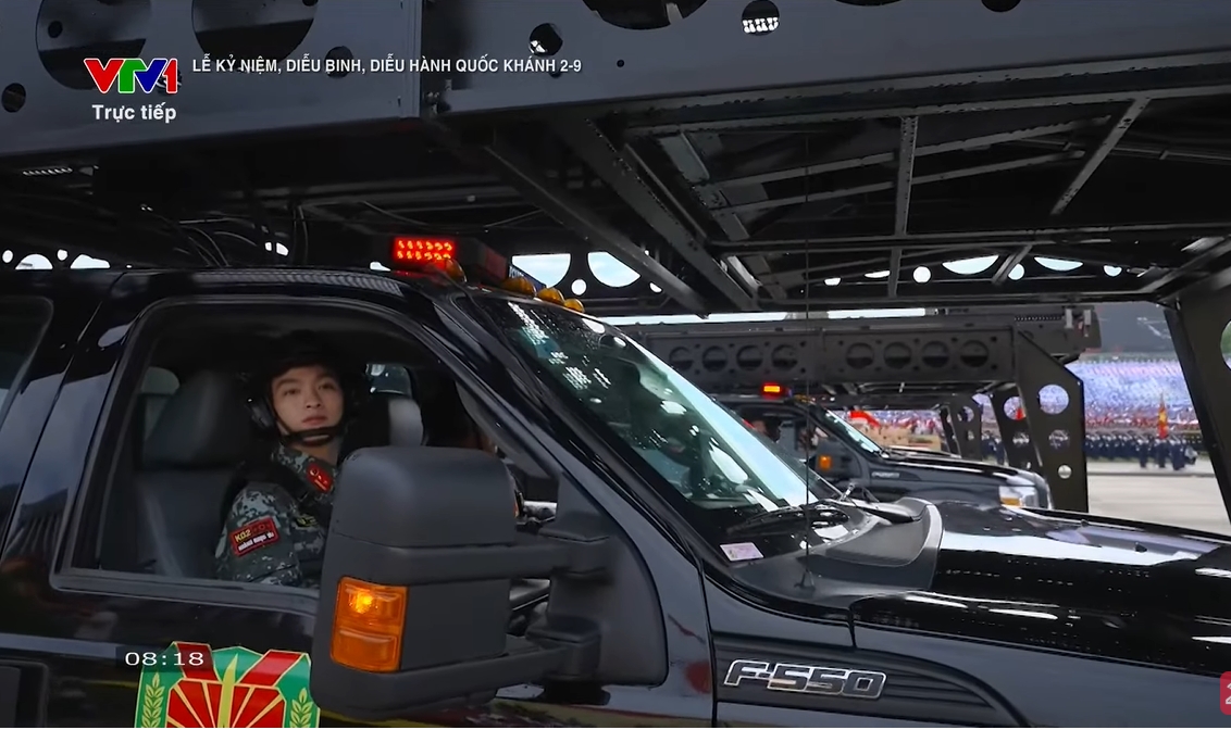 Lê Hoàng Hiệp, Ngô Lâm Phương, Phùng Thế Văn cùng những "trai tài, gái giỏi" lên TV sáng nay: Cap vội mà đẹp cỡ này...- Ảnh 10.