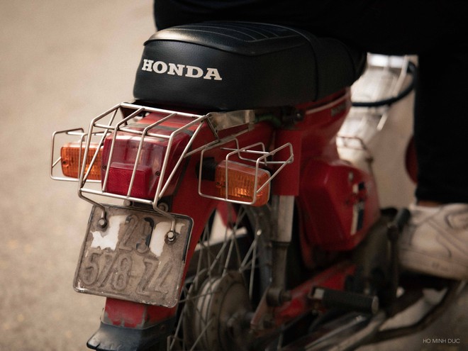 'Huyền thoại' xe Honda từng có giá bằng cả căn nhà mặt phố, nay có thể cầm lái với phí ngang 10 bát phở- Ảnh 4. 'Huyền thoại' xe Honda từng có giá bằng cả căn nhà mặt phố, nay có thể cầm lái với phí ngang 10 bát phở- Ảnh 4.