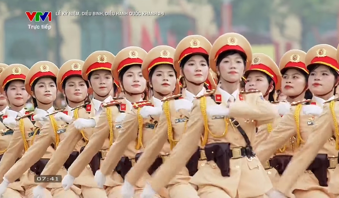 Lê Hoàng Hiệp, Ngô Lâm Phương, Phùng Thế Văn cùng những "trai tài, gái giỏi" lên TV sáng nay: Cap vội mà đẹp cỡ này...- Ảnh 6.