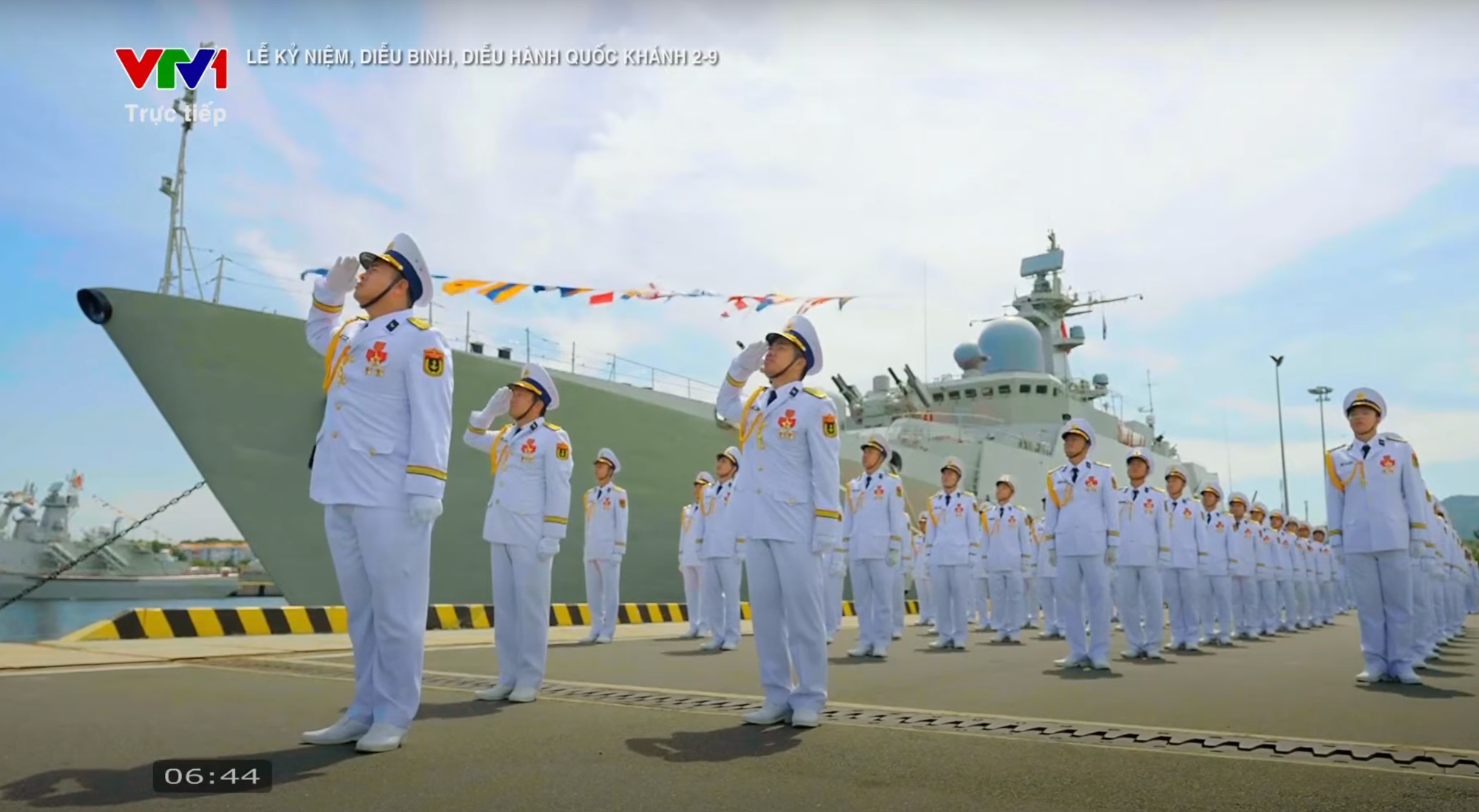 Lê Hoàng Hiệp, Ngô Lâm Phương, Phùng Thế Văn cùng những "trai tài, gái giỏi" lên TV sáng nay: Cap vội mà đẹp cỡ này...- Ảnh 19.