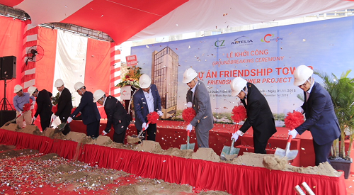 Dấu chân 2 'đoàn quân' hồi hương xây dựng kinh tế Việt Nam: Người từ Đông Âu dựng 'móng và cột', người từ Bắc Mỹ xây 'mái và nội thất số'- Ảnh 6. Dấu chân 2 'đoàn quân' hồi hương xây dựng kinh tế Việt Nam: Người từ Đông Âu dựng 'móng và cột', người từ Bắc Mỹ xây 'mái và nội thất số'- Ảnh 6.
