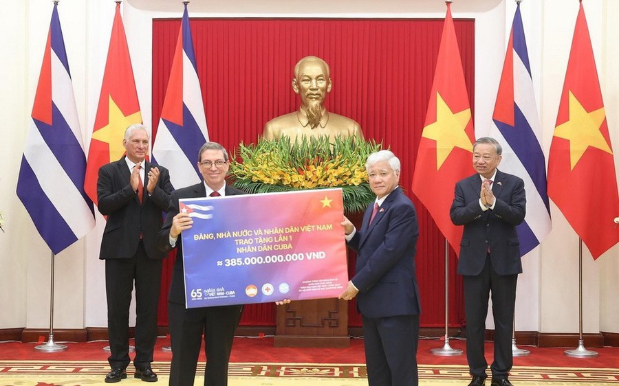 Việt Nam tặng Cuba “món quà” gần 400 tỷ đồng: Chủ tịch Cuba bày tỏ xúc động! Việt Nam tặng Cuba “món quà” gần 400 tỷ đồng: Chủ tịch Cuba bày tỏ xúc động!