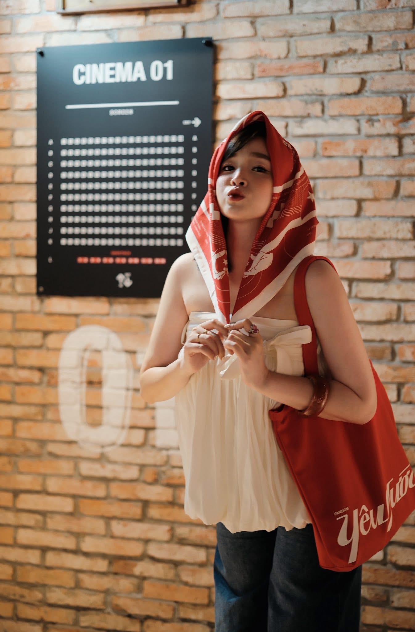 Giới trẻ vừa mặc đẹp vừa Yêu Nước, fandom Việt Nam đỉnh nhất không có nhì!- Ảnh 17.