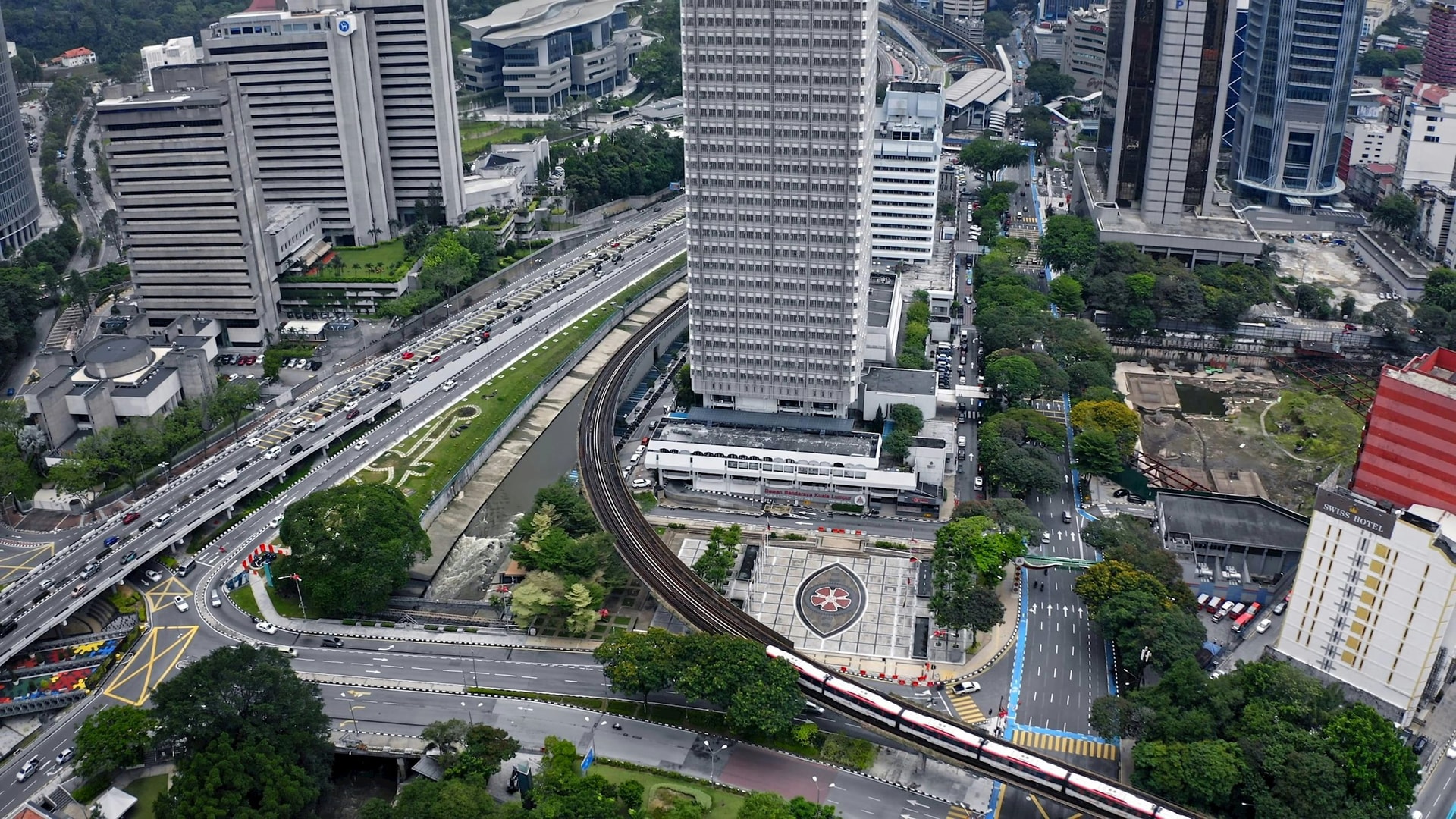 Nước ASEAN từng có nửa dân số đói nghèo, nay GDP đầu người đã gấp chục lần một nước khác- Ảnh 1. Nước ASEAN từng có nửa dân số đói nghèo, nay GDP đầu người đã gấp chục lần một nước khác- Ảnh 1.