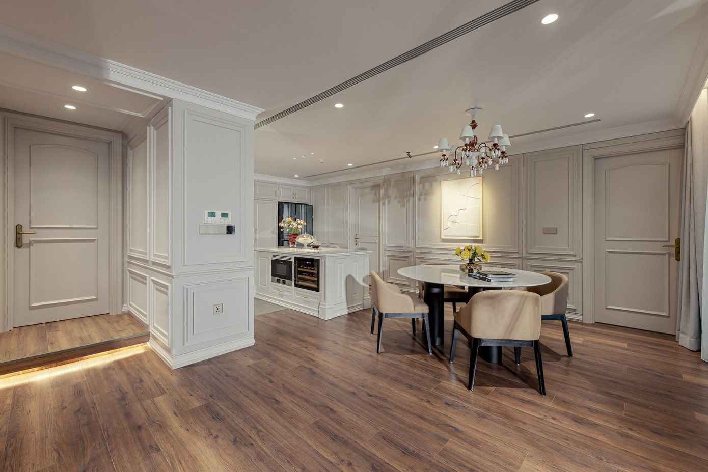 Quá trình biến đổi Penthouse từ phong cách Tân cổ điển sang hiện đại- Ảnh 5. Quá trình biến đổi Penthouse từ phong cách Tân cổ điển sang hiện đại- Ảnh 5.