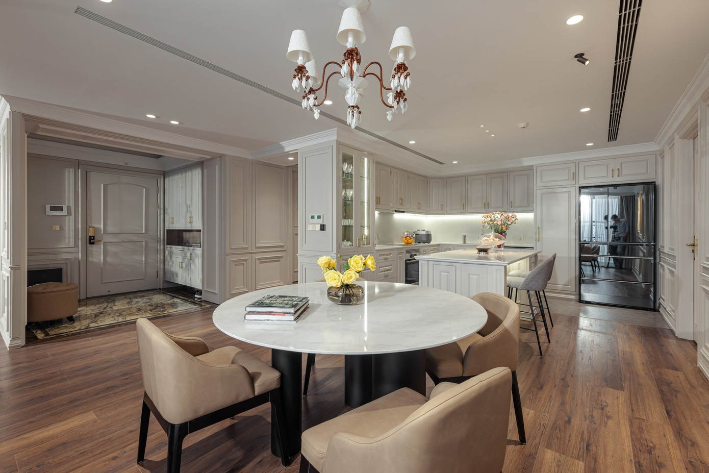 Quá trình biến đổi Penthouse từ phong cách Tân cổ điển sang hiện đại- Ảnh 6. Quá trình biến đổi Penthouse từ phong cách Tân cổ điển sang hiện đại- Ảnh 6.