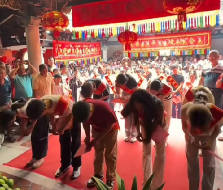 Ngôi làng nghèo nhưng có tới 33 tiến sĩ, con cháu "không có gì ngoài bằng khen": Nguyên nhân không đến từ phong thủy- Ảnh 2. Ngôi làng nghèo nhưng có tới 33 tiến sĩ, con cháu "không có gì ngoài bằng khen": Nguyên nhân không đến từ phong thủy- Ảnh 2.