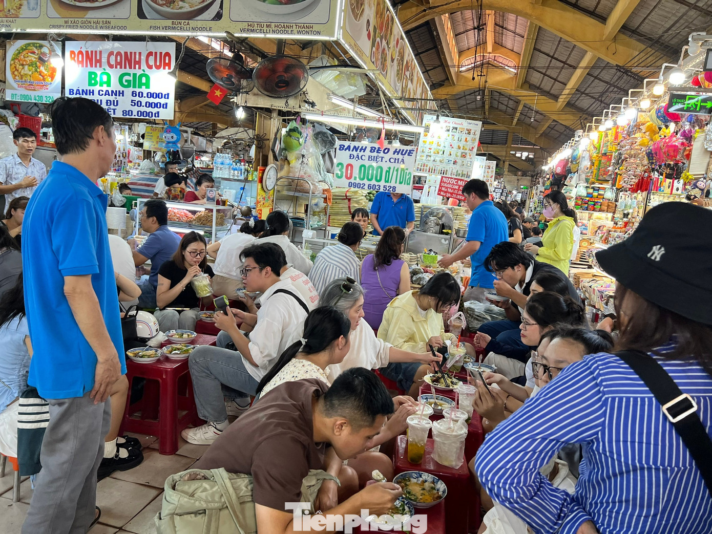 Cảnh trái ngược ở 'thiên đường mua sắm' Sài thành: Chỗ chen chân, nơi vắng lặng- Ảnh 9. Cảnh trái ngược ở 'thiên đường mua sắm' Sài thành: Chỗ chen chân, nơi vắng lặng- Ảnh 9.